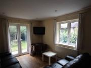 5 bedroom semidetached house for rent in Kings Lane...