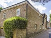 5 bedroom semidetached house for sale in Goldings Lane...