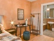 5 bedroom serviced apartment to rent