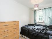 5 Bedroom Shared Living/roommate London London 90562120
