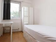 5 Bedroom Shared Living/roommate London London LS90559398