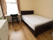 5 Bedroom Shared Living/roommate London London LS90560696