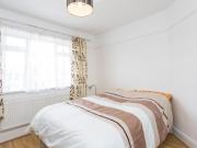 5 Bedroom Shared Living/roommate London London LS90562359