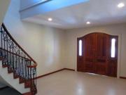 5 Bedroom Stylish House and Lot for Rent in Dasmarinas...