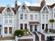 5 Bedroom Terraced House