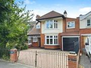 5 Bedroom Terraced House