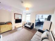 5 Bedroom Terraced House