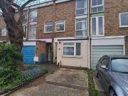 5 Bedroom Terraced House