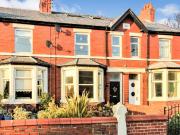 5 Bedroom Terraced House