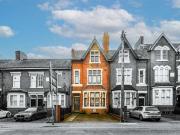 5 Bedroom Terraced House