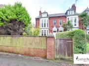 5 Bedroom Terraced House