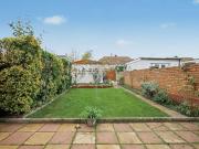 5 Bedroom Terraced House