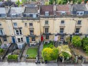 5 Bedroom Terraced House