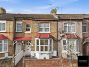 4 Bedroom Terraced House