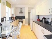 5 bedroom terraced house for rent in 68pppw Tenth Avenue...
