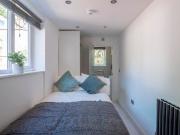 5 bedroom terraced house for rent in Allison Street,...