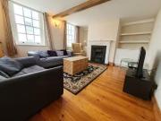 5 bedroom terraced house for rent in Best Lane,...