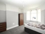5 bedroom terraced house for rent in Chatsworth Road,...