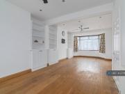 5 bedroom terraced house for rent in Downshall Avenue,...
