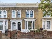 5 bedroom terraced house for rent in Dunlace Road,...