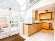 5 bedroom terraced house for rent in Glebe Road,...