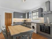 5 bedroom terraced house for rent in Hamilton Gardens,...