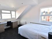 5 bedroom terraced house for rent in Hessle Terrace,...