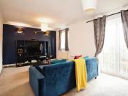5 bedroom terraced house for rent in Kestell Drive,...
