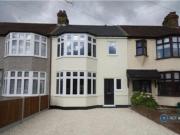 5 Bedroom Terraced House For Rent In London