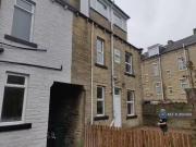 5 bedroom terraced house for rent in Mumford Street,...