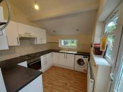 5 bedroom terraced house for rent in Quarrington Road...