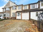 5 bedroom terraced house for rent in Waverley Avenue,...