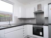 5 bedroom terraced house for rent in Whippingham Road,...