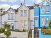 5 bedroom terraced house for sale