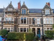 5 bedroom terraced house for sale