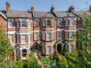 5 bedroom terraced house for sale