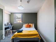 5 bedroom terraced house for sale