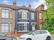 5 bedroom terraced house for sale
