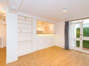 5 bedroom terraced house for sale