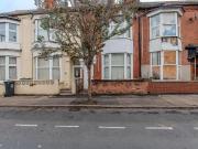 5 bedroom terraced house for sale