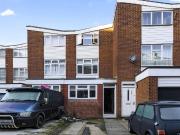 5 bedroom terraced house for sale