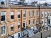 5 bedroom terraced house for sale