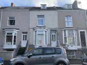 5 bedroom terraced house for sale