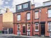 5 bedroom terraced house for sale