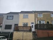 5 bedroom terraced house for sale