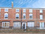 5 bedroom terraced house for sale