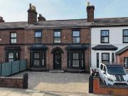 5 bedroom terraced house for sale in Brookland Road...