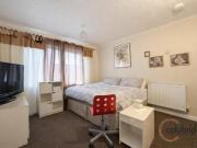 5 bedroom terraced house for sale in Cramphorn Walk,...
