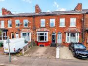 5 bedroom terraced house for sale in Derbyshire Lane,...