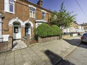 5 bedroom terraced house for sale in Grafton Road,...